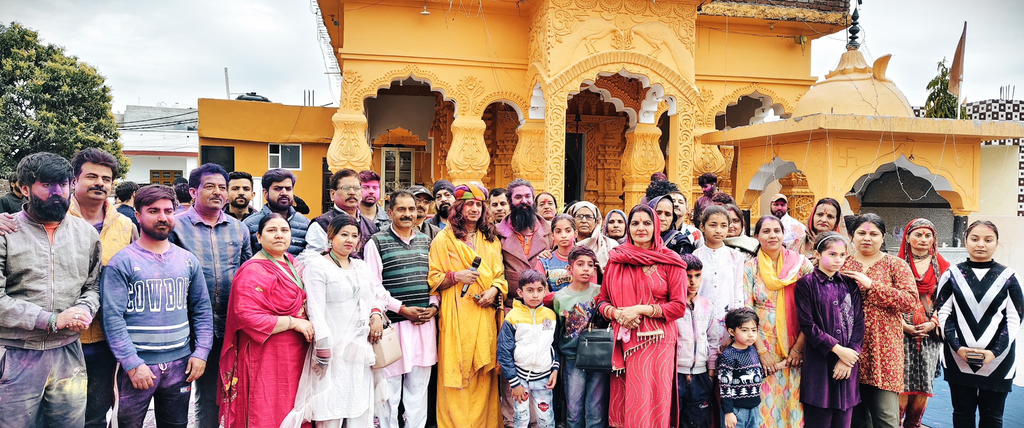 'Movement Kalki Celebrated Holi with Great Enthusiasm at the Ashram of Yoga Guru Shri Shri 1008 Vijay Krishna Parashar Ji Maharaj'